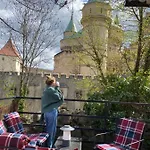 Folklorna Chyza Деревянный коттедж Бойнице
